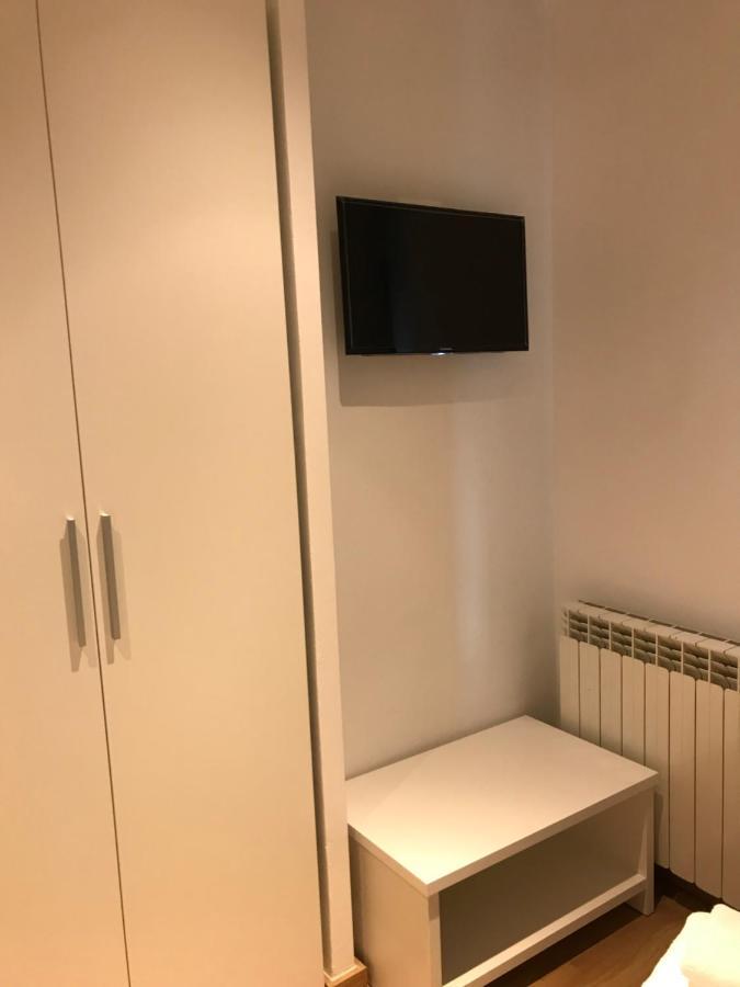 Hostal Casiano Camarasa 外观 照片