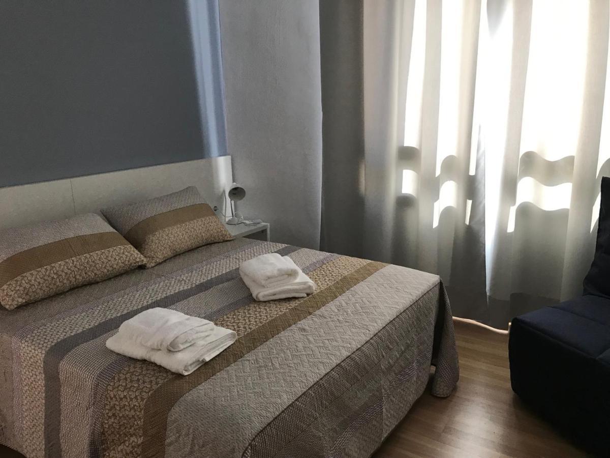 Hostal Casiano Camarasa 外观 照片