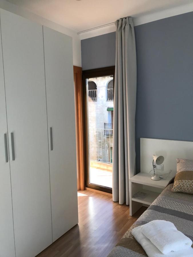Hostal Casiano Camarasa 外观 照片