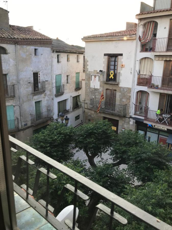 Hostal Casiano Camarasa 外观 照片