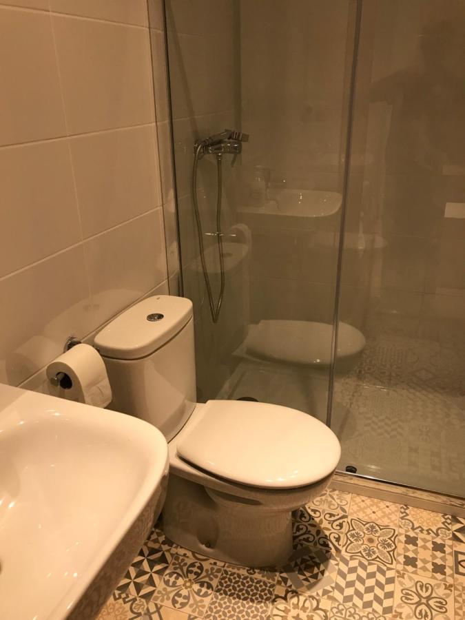 Hostal Casiano Camarasa 外观 照片