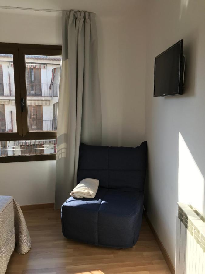 Hostal Casiano Camarasa 外观 照片