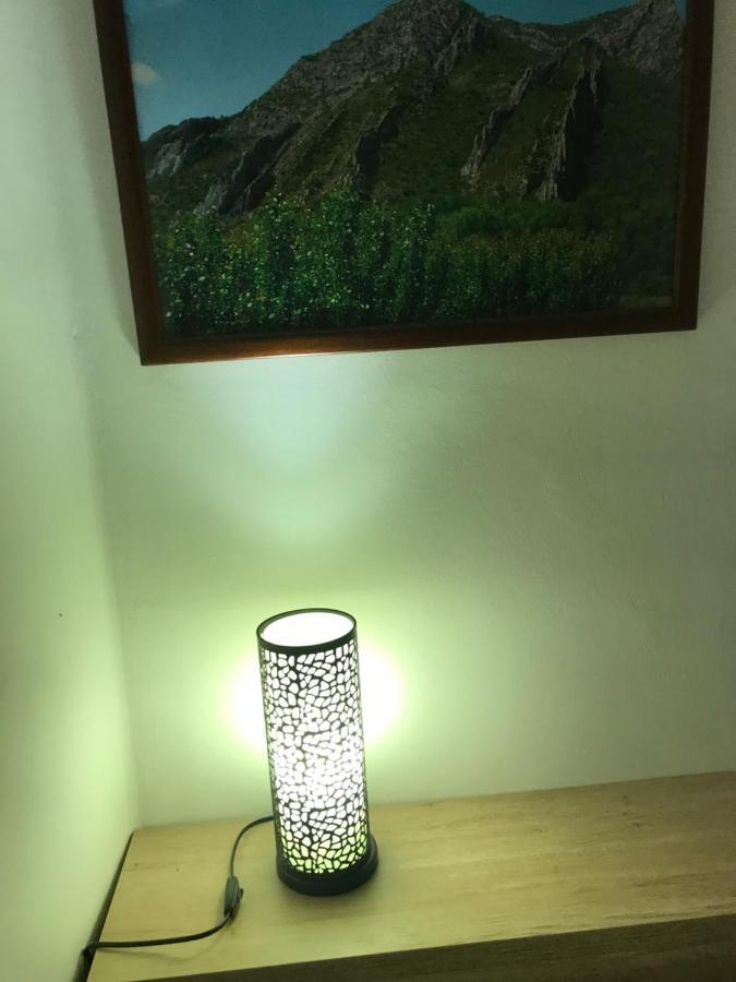 Hostal Casiano Camarasa 外观 照片